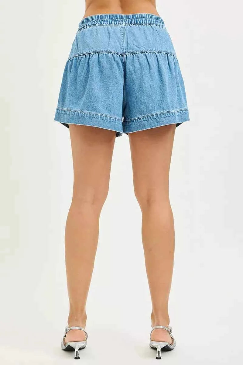Slouchy Shorts With Shirred Detail - RISEN