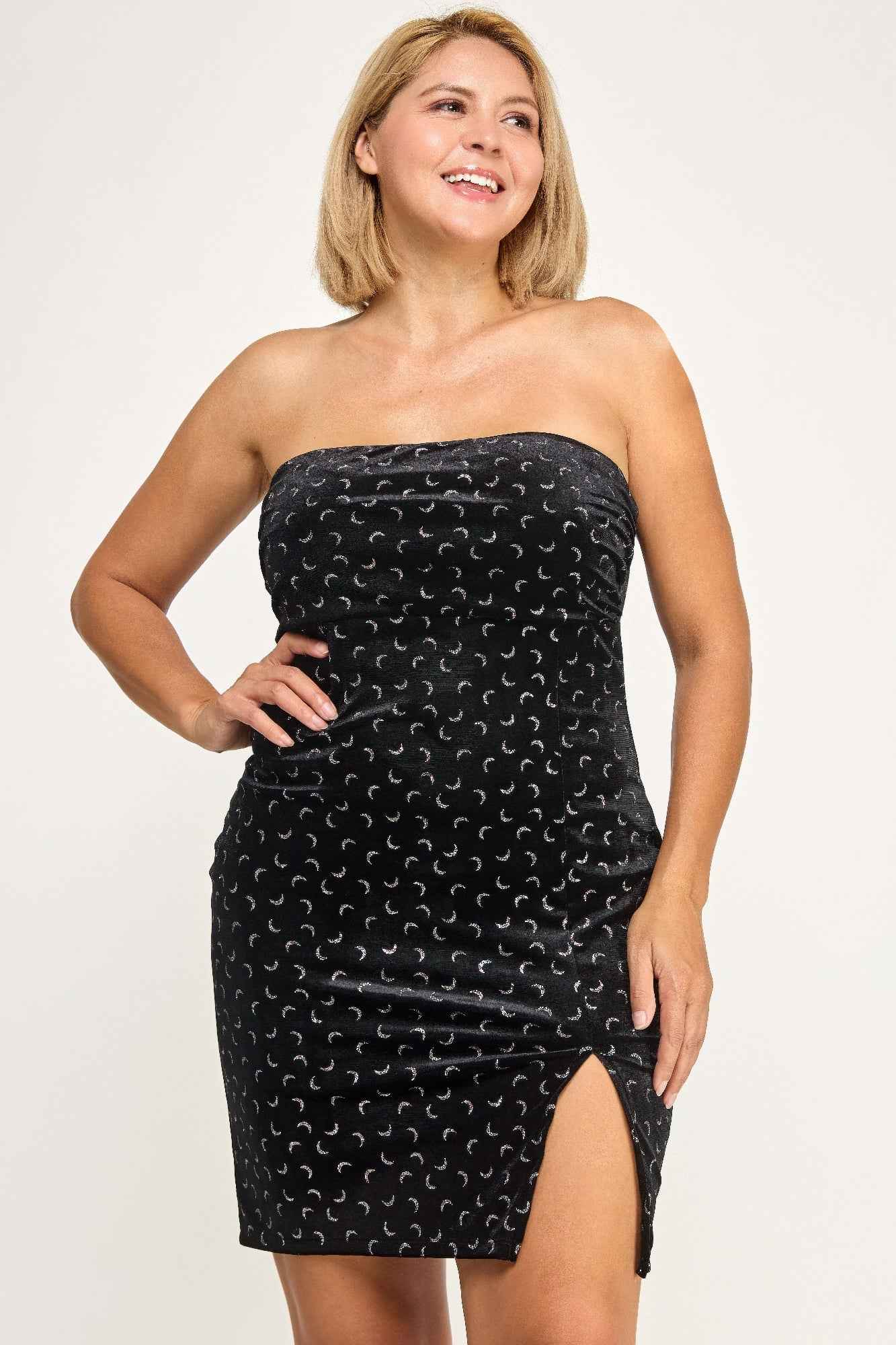 Plus Velvet Strapless Dress W/ Metal Crescent Det