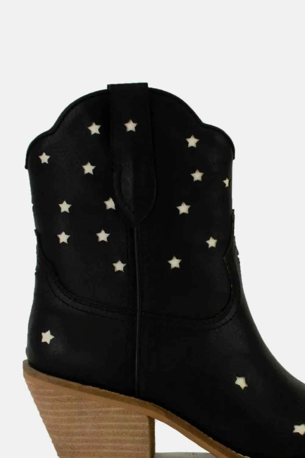 Beast Fashion Faux Leather Star-Shaped Cutouts Point Toe Boots - Liorienne