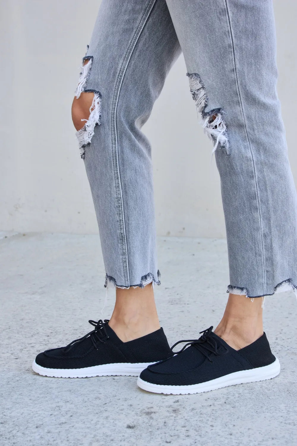 Forever Link Flat Round Toe Lace-Up Sneakers - Liorienne