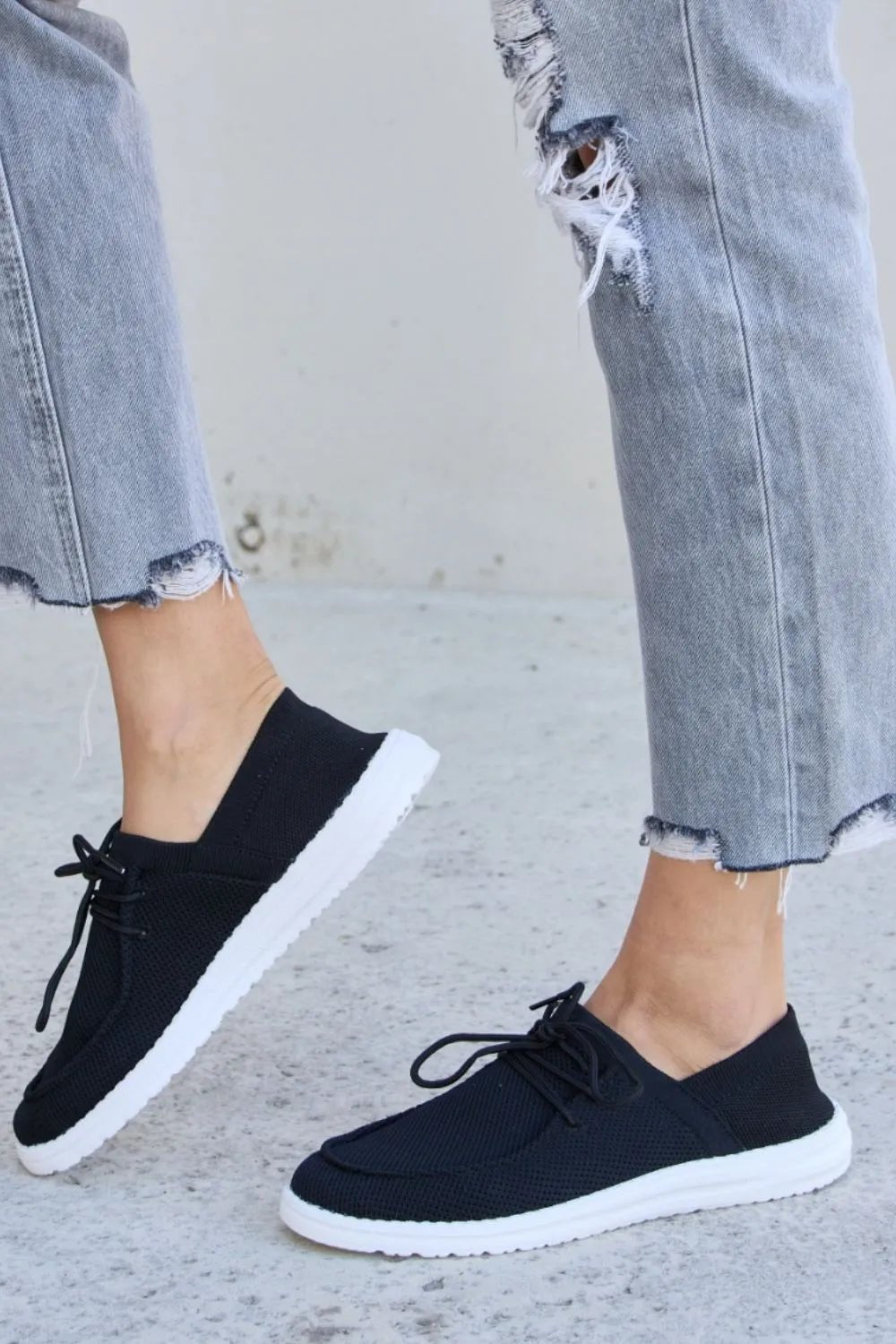Forever Link Flat Round Toe Lace-Up Sneakers - Liorienne