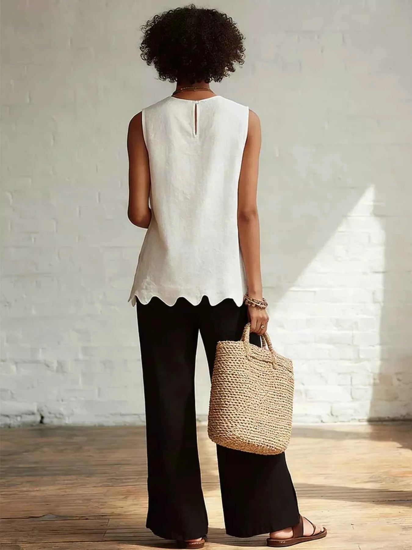 Full Size Scalloped Hem Sleeveless Tank Top Plus Size - Liorienne