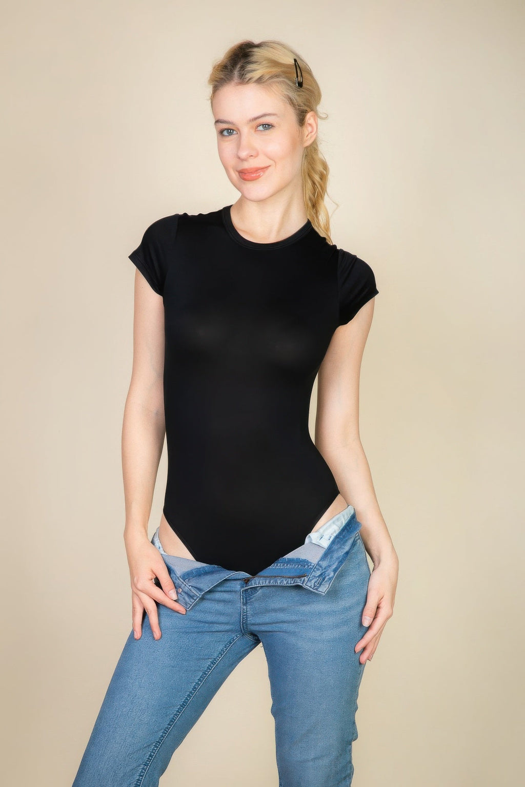 Short Sleeve Crew Neck Bodysuit - Liorienne