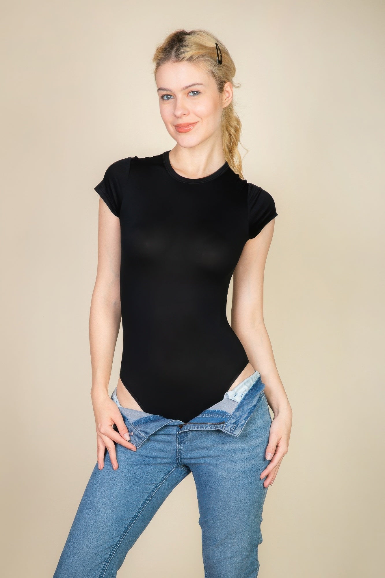 Short Sleeve Crew Neck Bodysuit - Liorienne