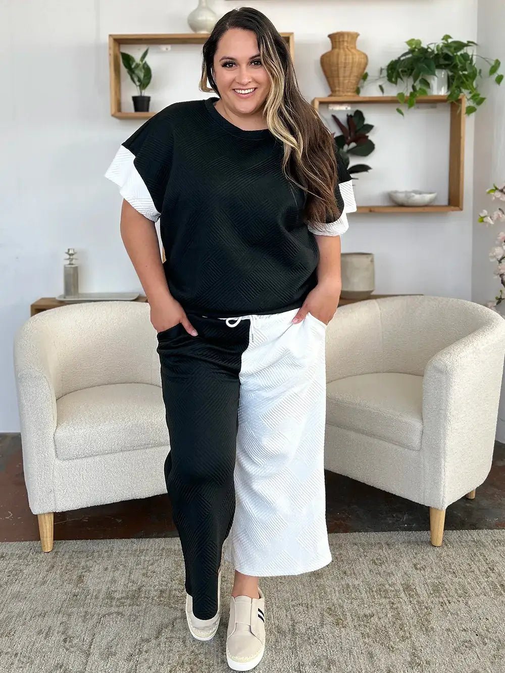 Texture Contrast T-Shirt and Wide Leg Pants Set - Double Take - Liorienne