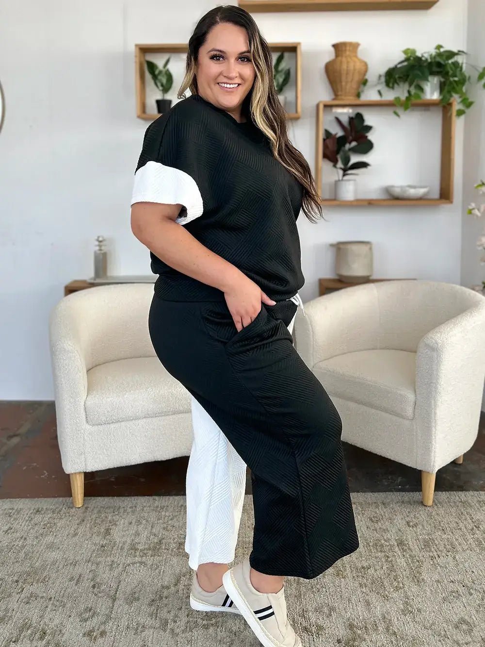Texture Contrast T-Shirt and Wide Leg Pants Set - Double Take - Liorienne