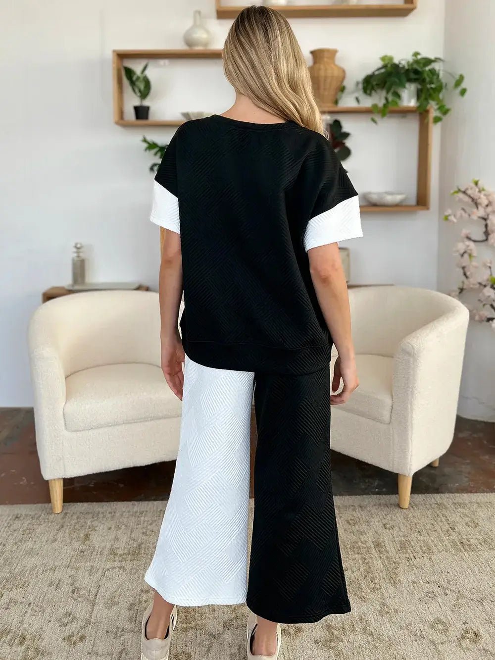 Texture Contrast T-Shirt and Wide Leg Pants Set - Double Take - Liorienne