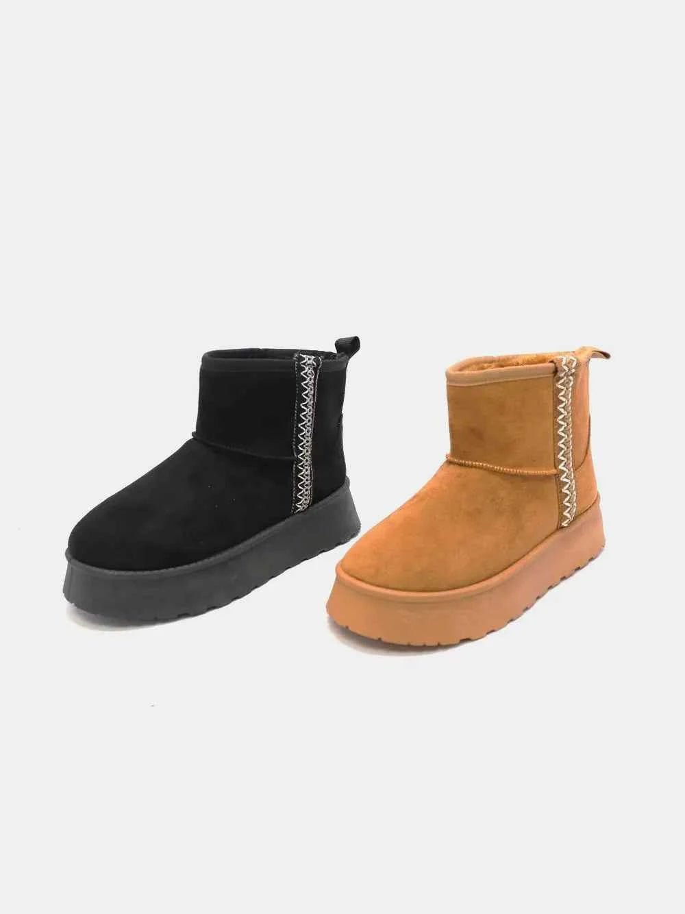 WILD DIVA Round Toe Platform Boots - Liorienne