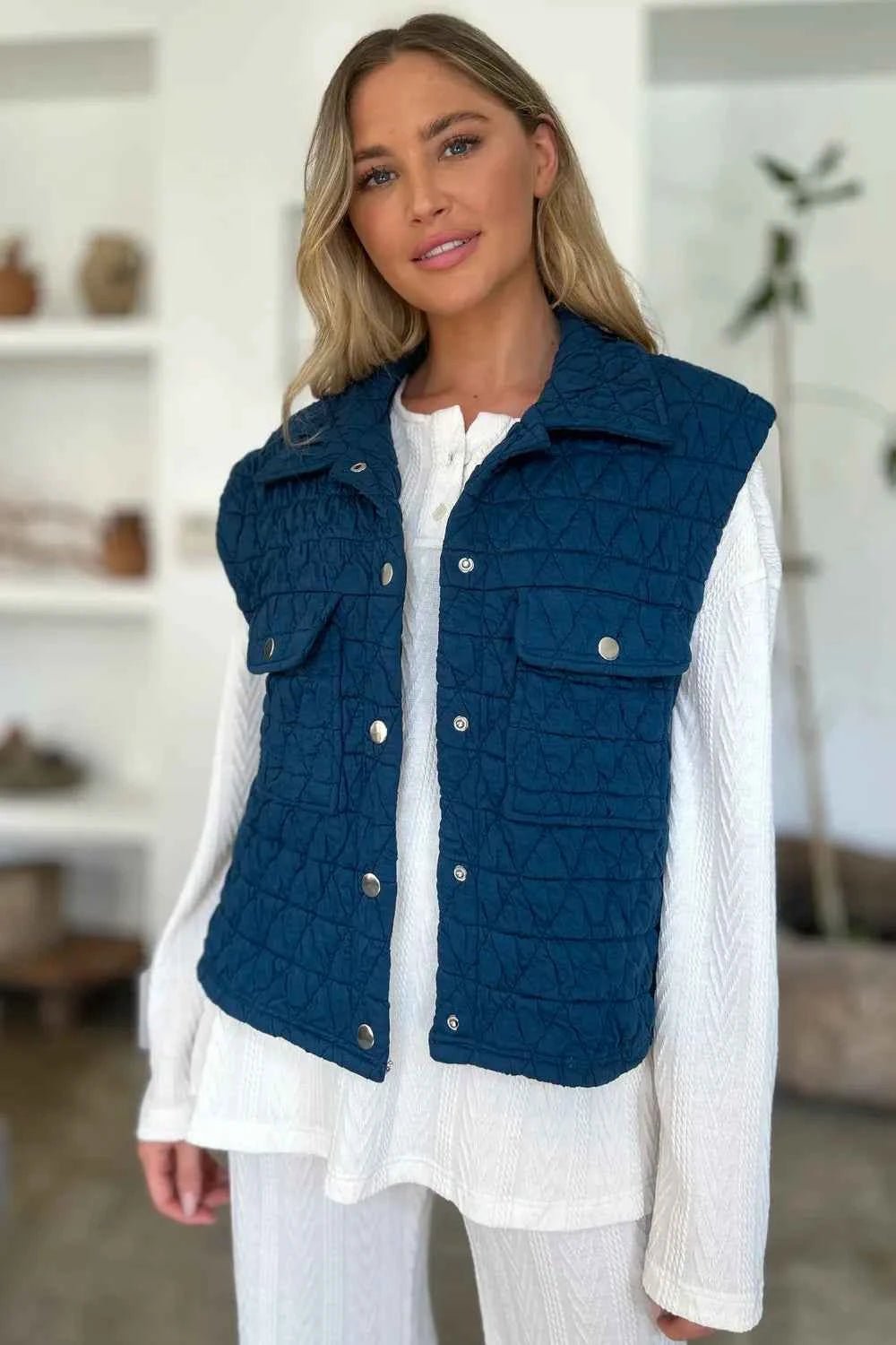 Women's Pocketed Texture Snap Down Vest Coat – Double Take - Liorienne